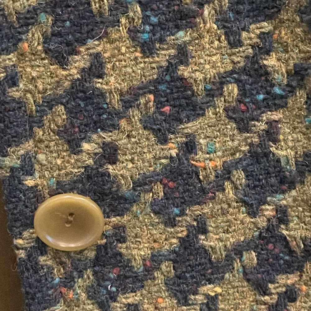 Oilily Houndstooth Wool/Carpet Coat 
42 or M-L - Picture 17 of 17